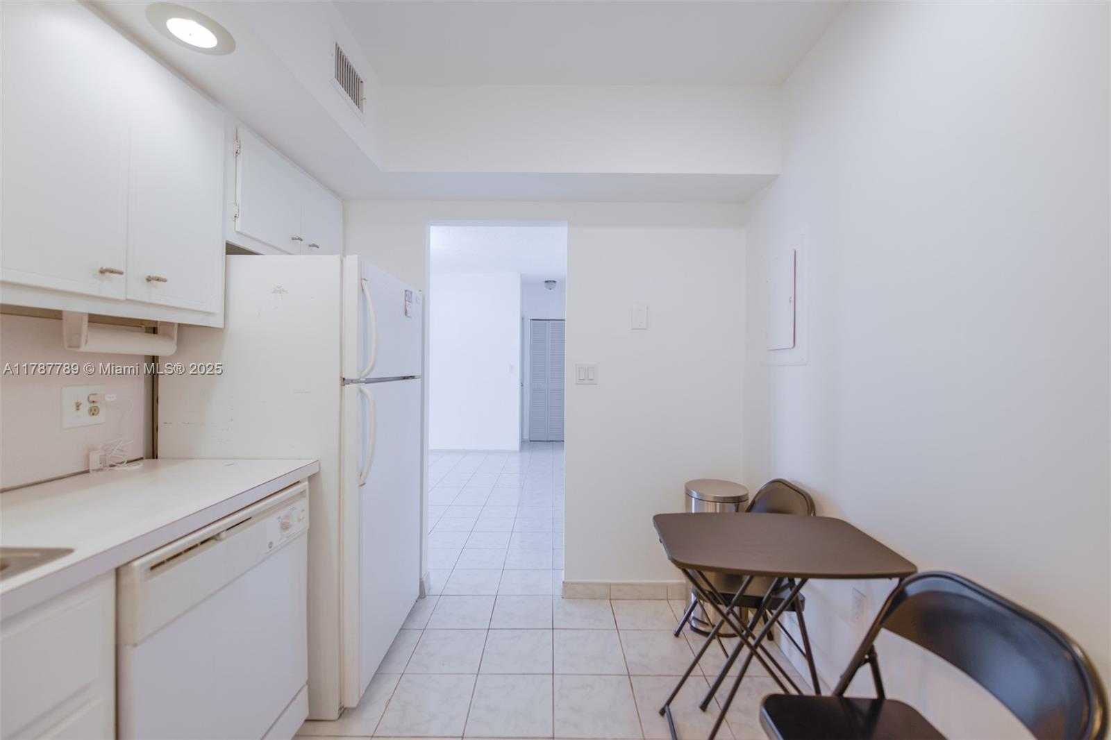 Small Image of 1950 SOUTH OCEAN DR #9B, Hallandale Beach Number 14