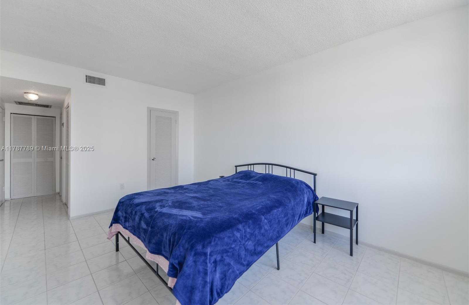 Small Image of 1950 SOUTH OCEAN DR #9B, Hallandale Beach Number 17