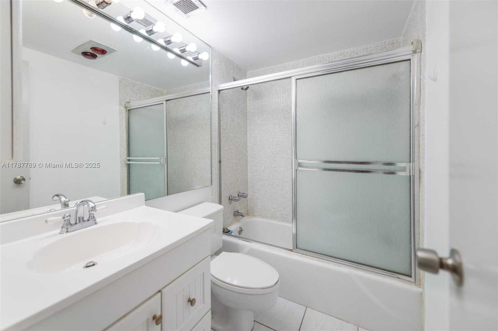 Small Image of 1950 SOUTH OCEAN DR #9B, Hallandale Beach Number 21