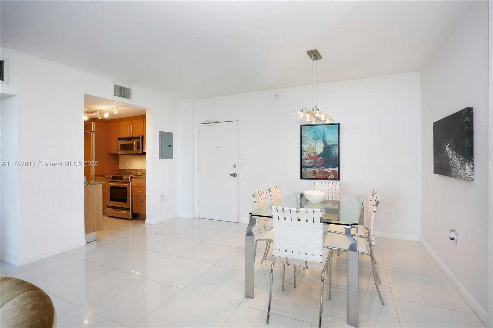 Small Image of 10275 COLLINS AVE #335, Bal Harbour Number 7