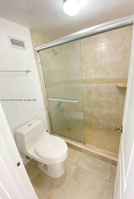 Small Image of 2899 COLLINS AVE #516, Miami Beach Number 12