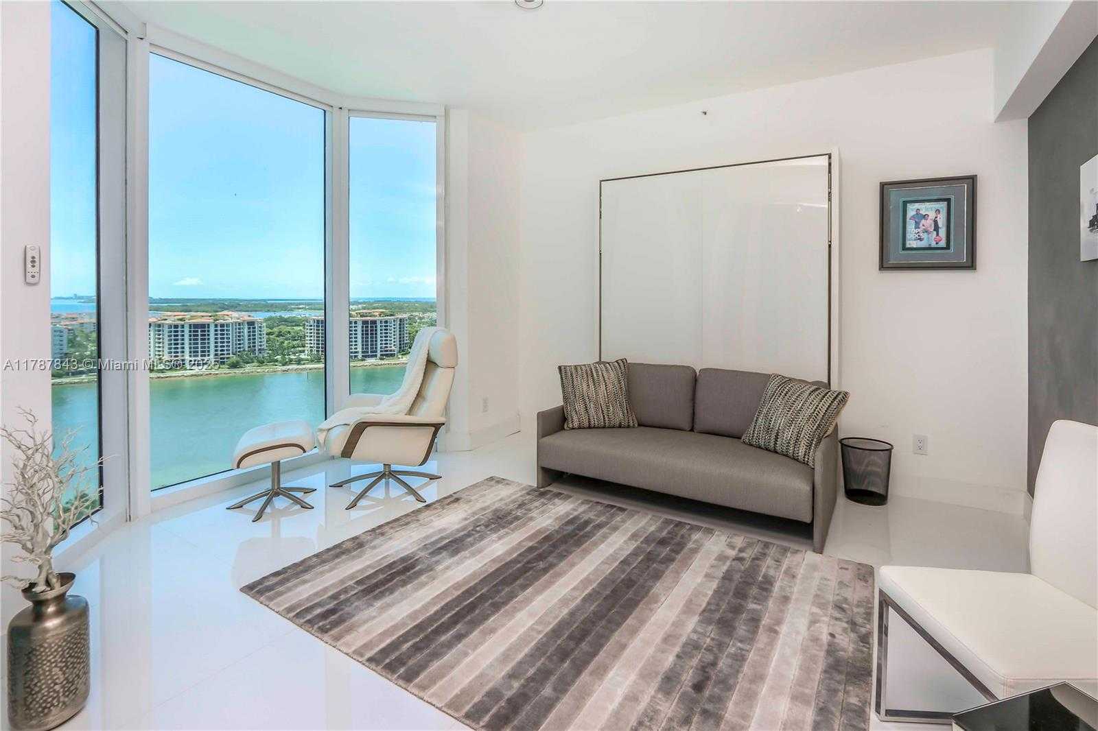 Small Image of 300 SOUTH POINTE DR #2104, Miami Beach Number 22