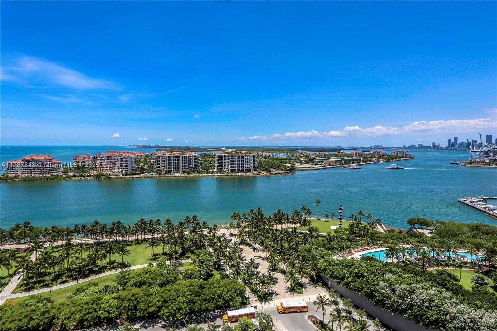 Small Image of 300 SOUTH POINTE DR #2104, Miami Beach Number 28
