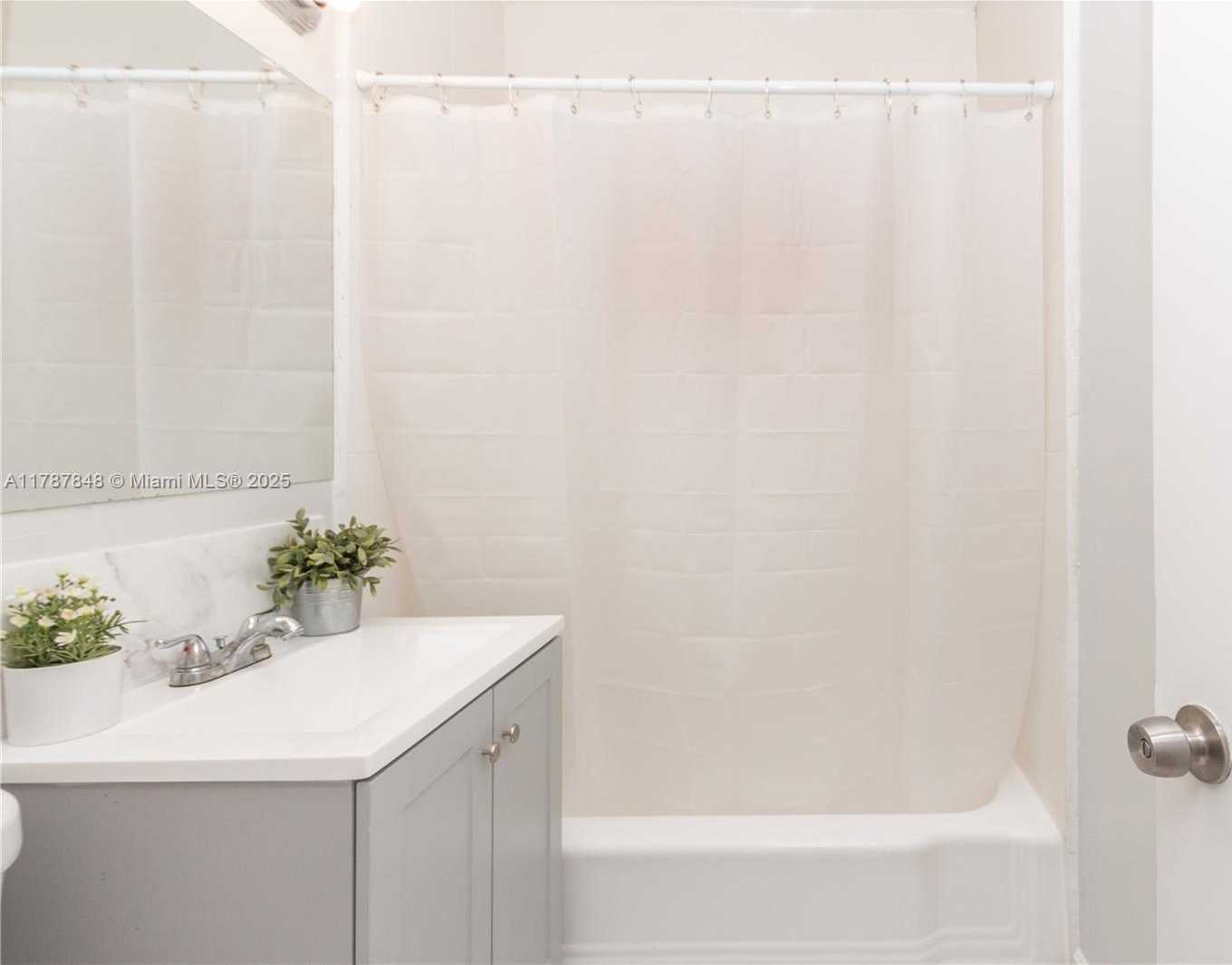 Small Image of 6030 NORTH WEST 8TH AVE #6030, Miami Number 17