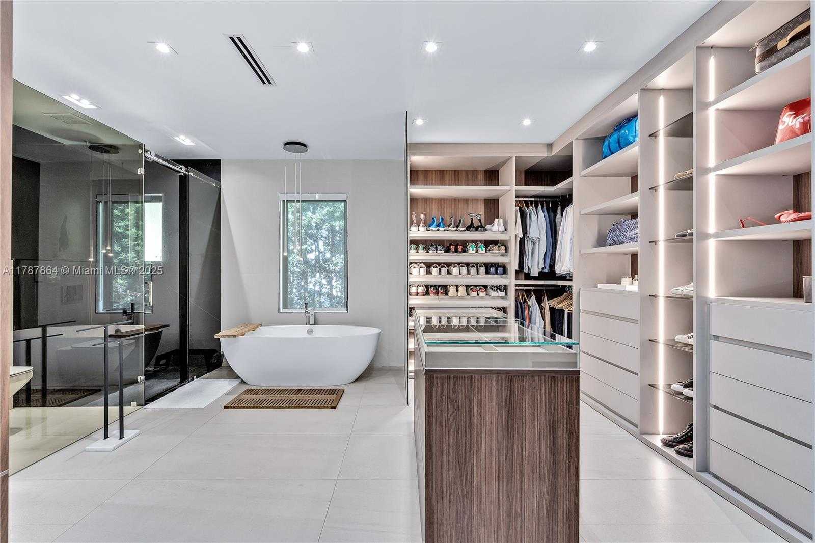 Small Image of 725 WEST 49TH ST, Miami Beach Number 16