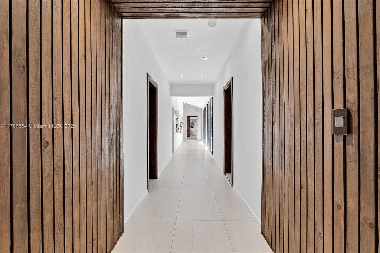 Small Image of 725 WEST 49TH ST, Miami Beach Number 25