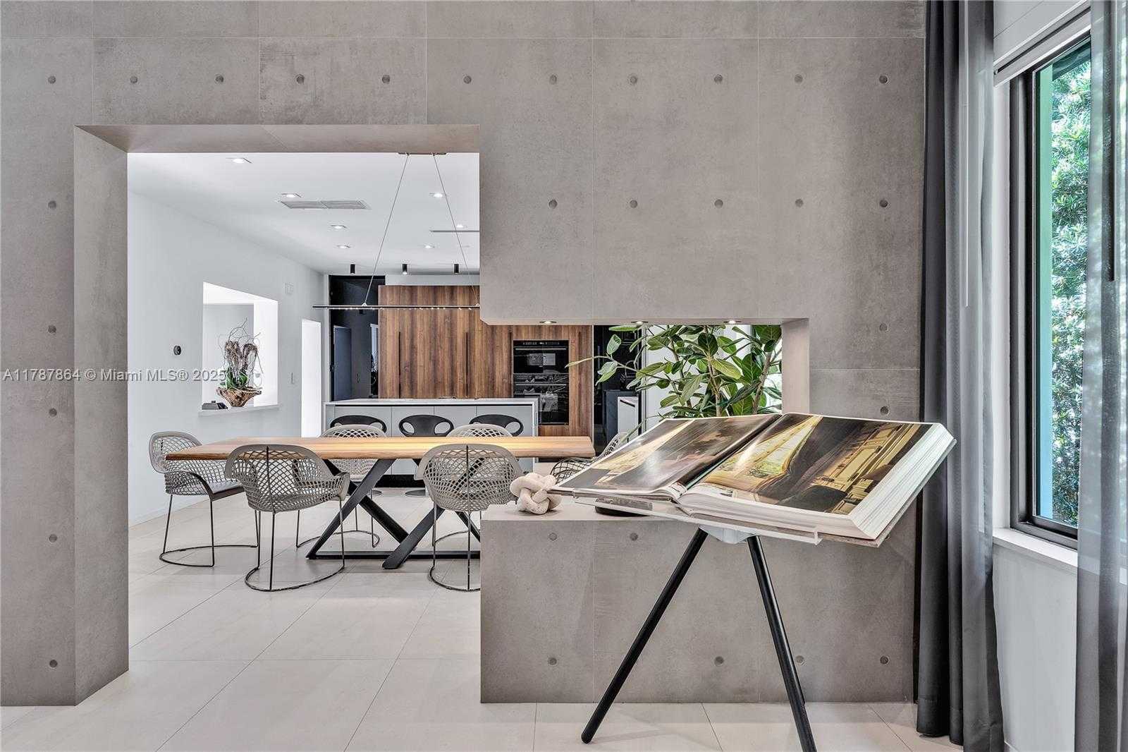 Small Image of 725 WEST 49TH ST, Miami Beach Number 6