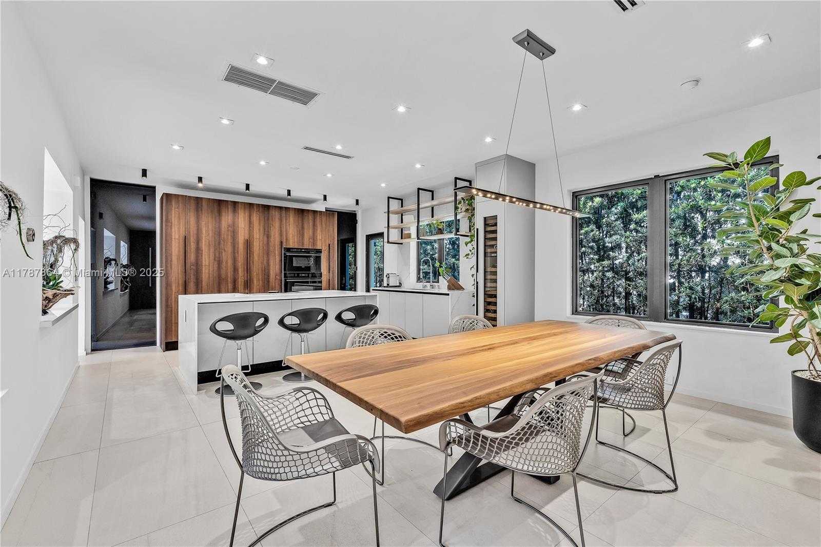 Small Image of 725 WEST 49TH ST, Miami Beach Number 9