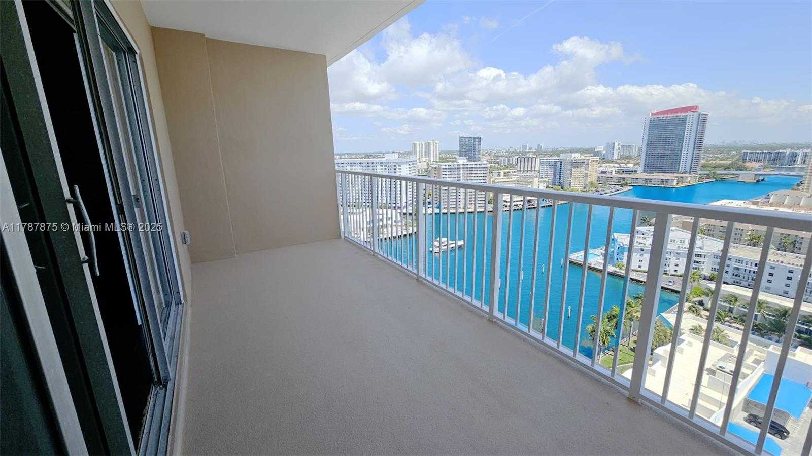 Small Image of 1965 SOUTH OCEAN DR #PHA, Hallandale Beach Number 3