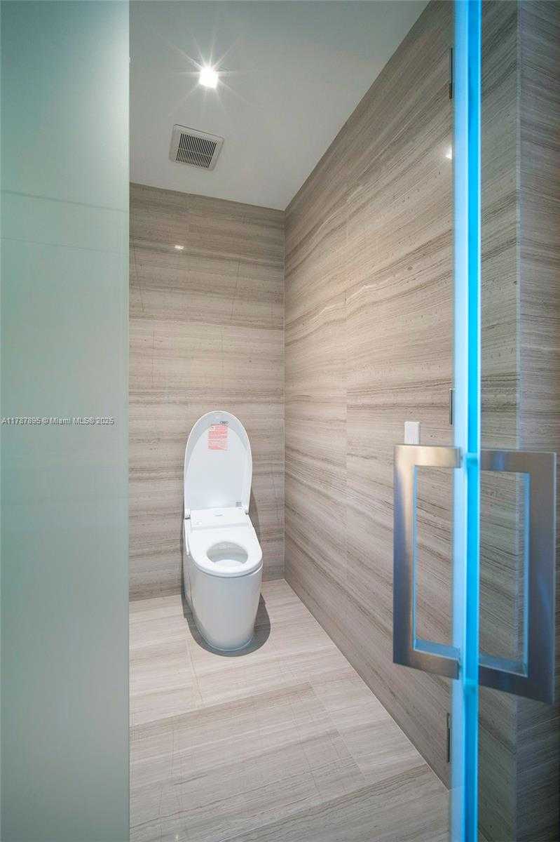 Small Image of 18975 COLLINS AVE #1404, Sunny Isles Beach Number 17