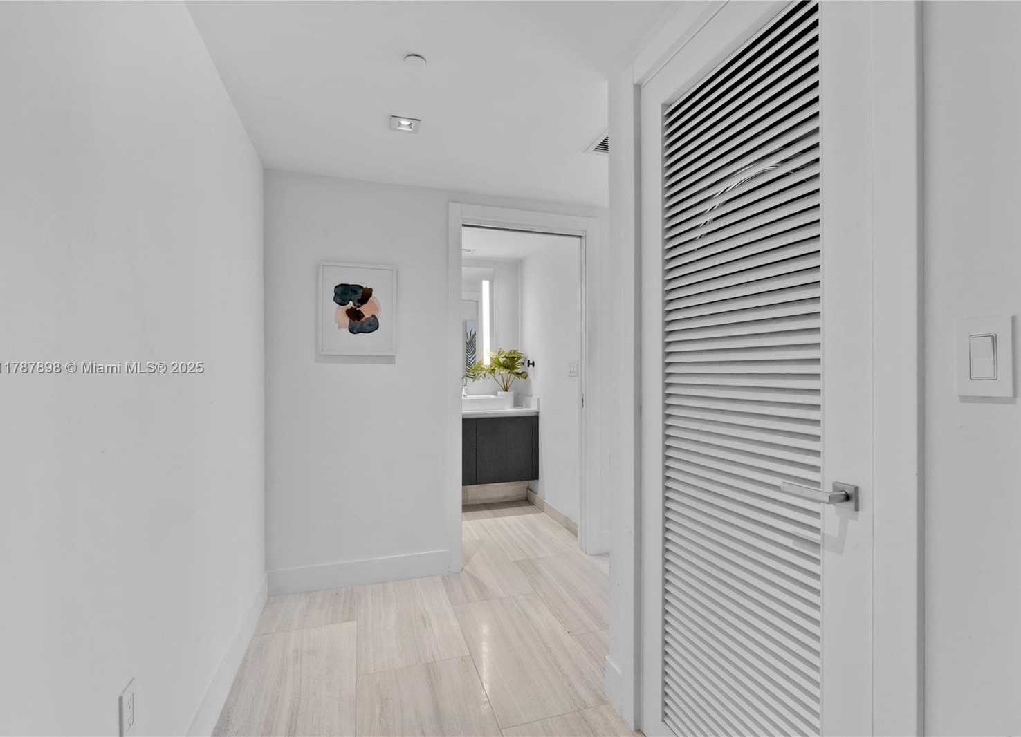 Small Image of 1451 BRICKELL AVE #1004, Miami Number 8