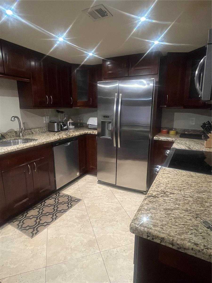 Small Image of 1825 SOUTH OCEAN DR #413, Hallandale Beach Number 16