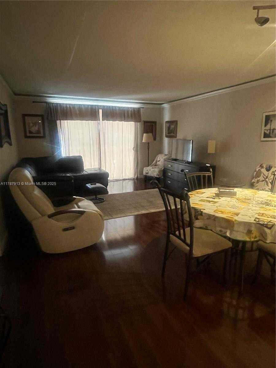 Small Image of 1825 SOUTH OCEAN DR #413, Hallandale Beach Number 6