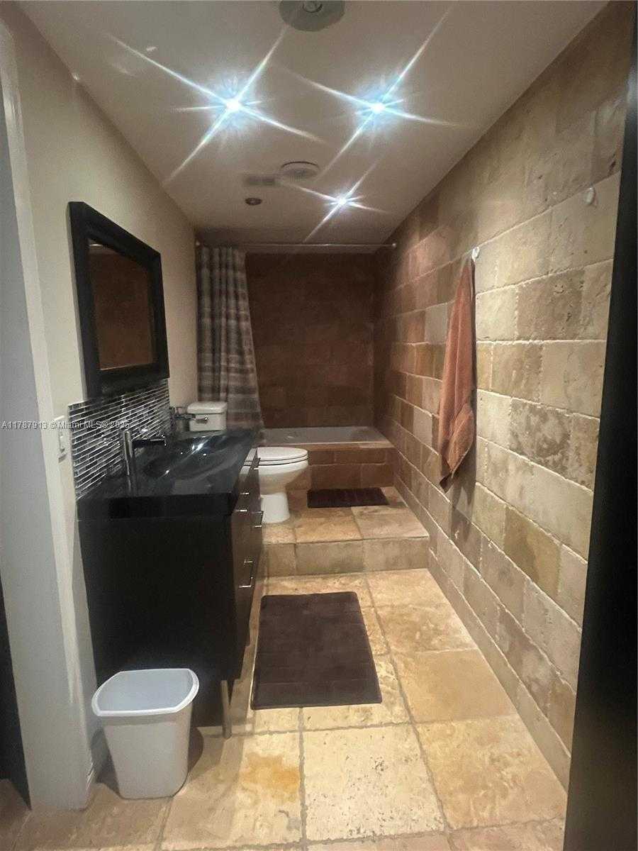 Small Image of 1825 SOUTH OCEAN DR #413, Hallandale Beach Number 9