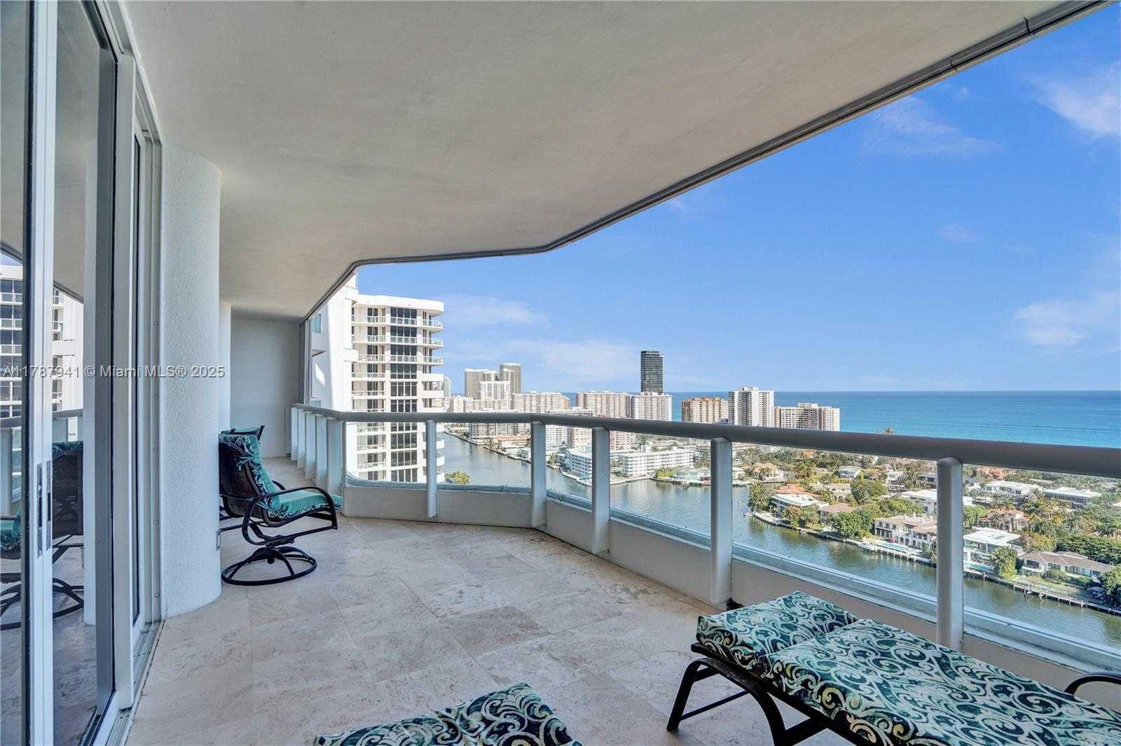 Small Image of 21150 POINT PL #2603, Aventura Number 20