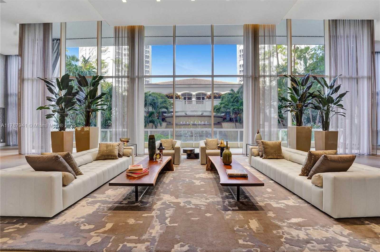 Small Image of 21150 POINT PL #2603, Aventura Number 3