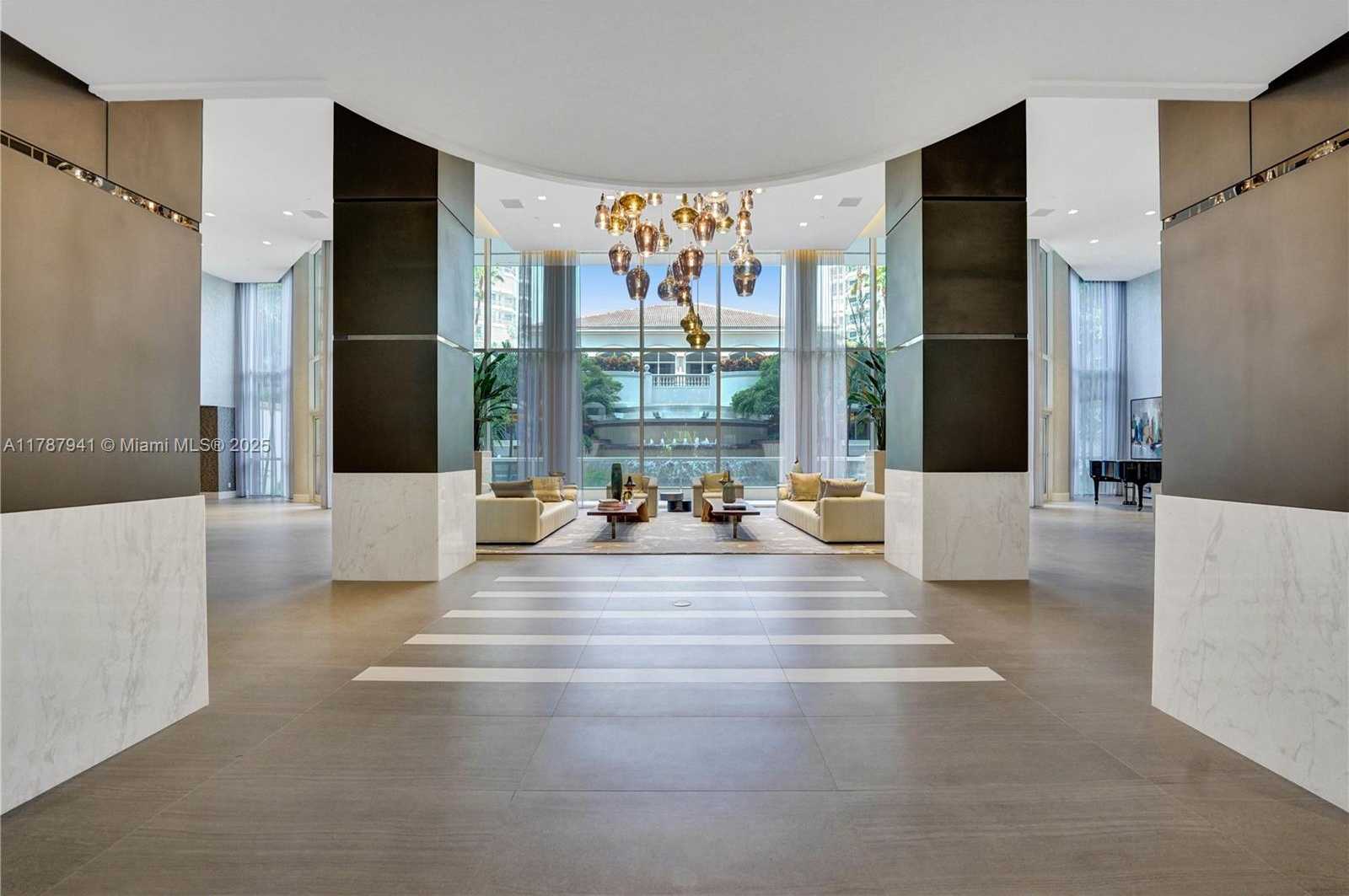 Small Image of 21150 POINT PL #2603, Aventura Number 44