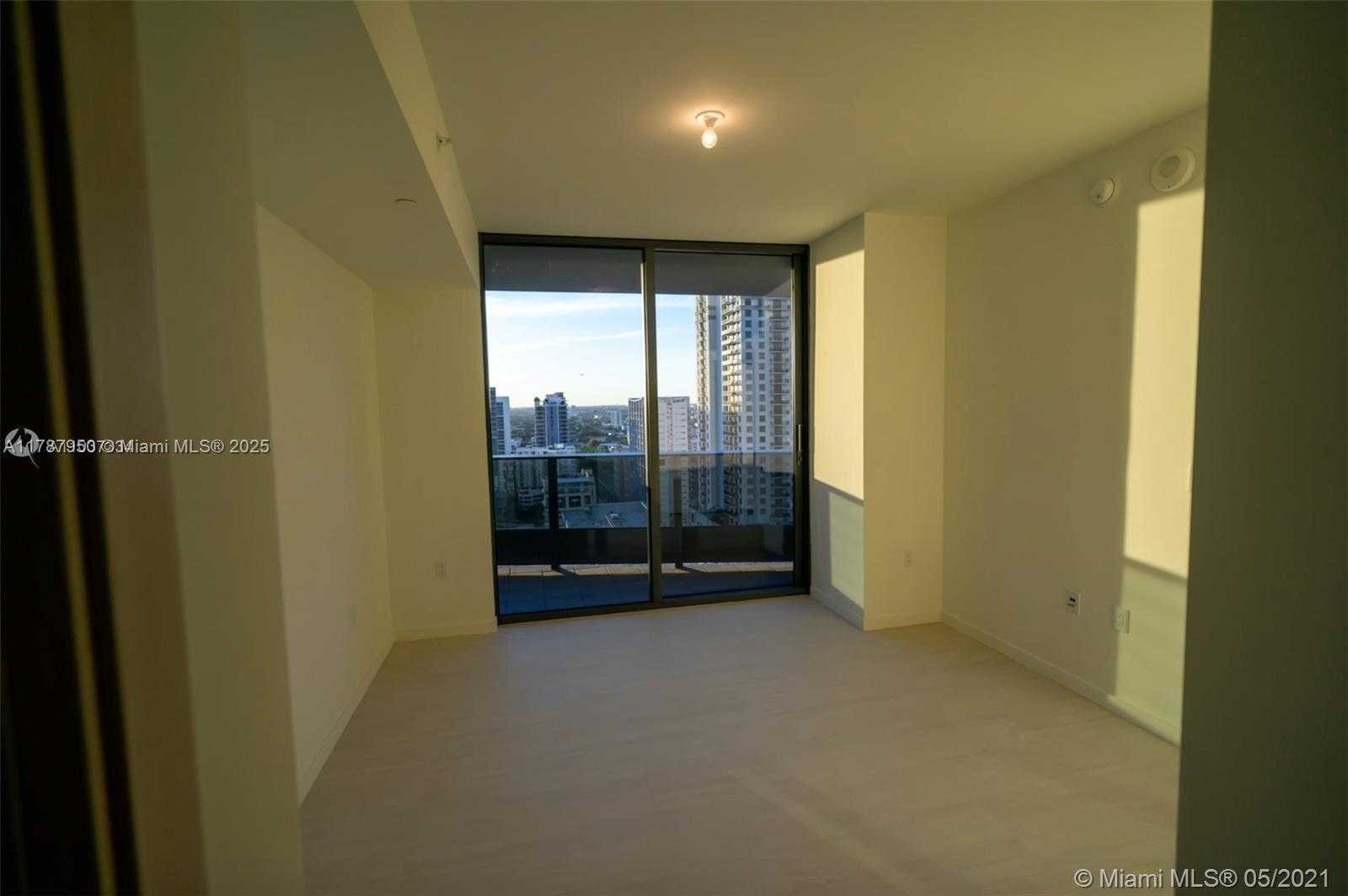 Small Image of 1000 BRICKELL PLZ #2706, Miami Number 8