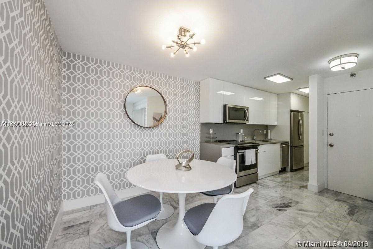 Small Image of 1255 COLLINS AVE #507, Miami Beach Number 4