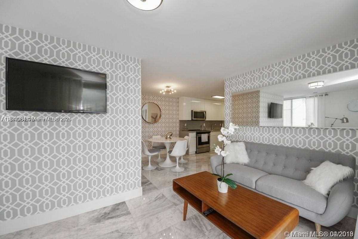 Small Image of 1255 COLLINS AVE #507, Miami Beach Number 7