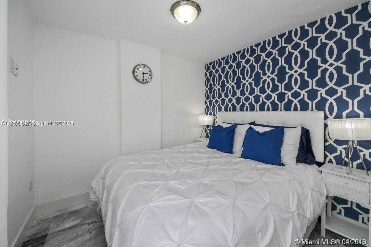 Small Image of 1255 COLLINS AVE #507, Miami Beach Number 8