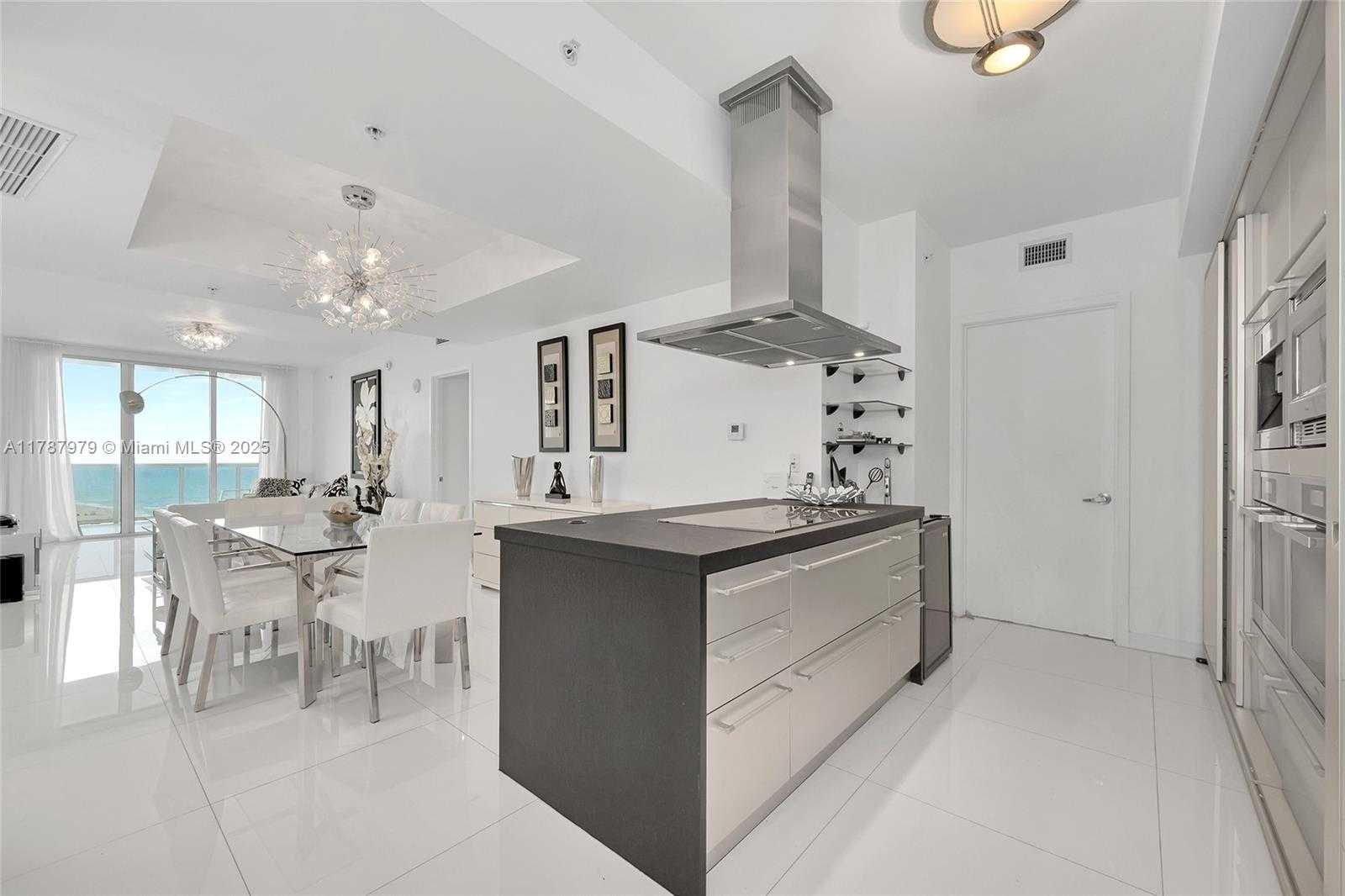 Small Image of 18201 COLLINS AVE #1002, Sunny Isles Beach Number 6