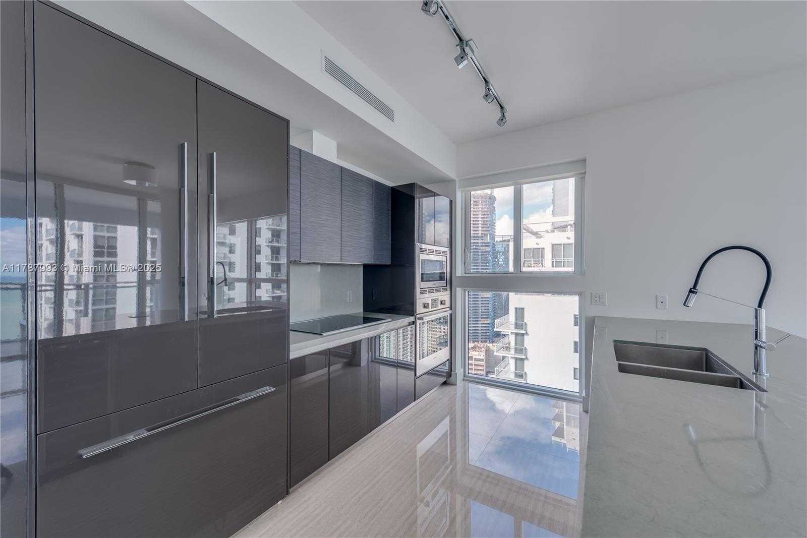 Small Image of 1080 BRICKELL AVE #3506, Miami Number 4