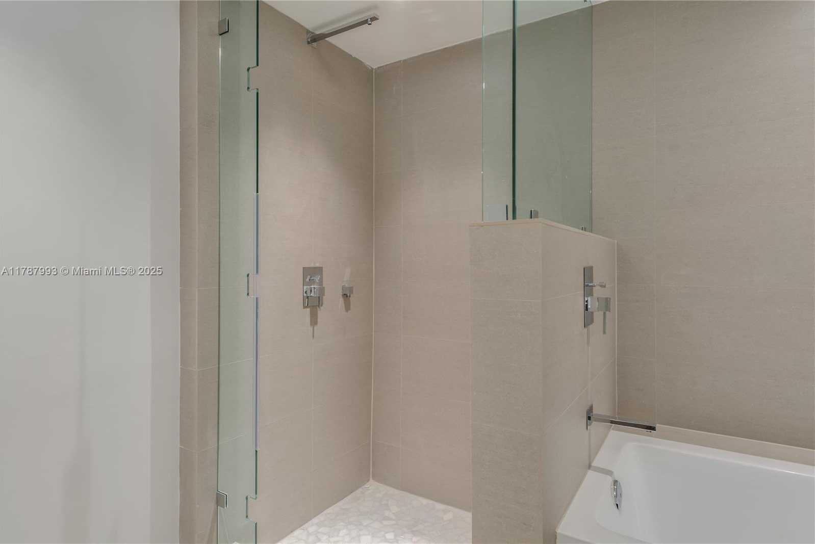 Small Image of 1080 BRICKELL AVE #3506, Miami Number 7