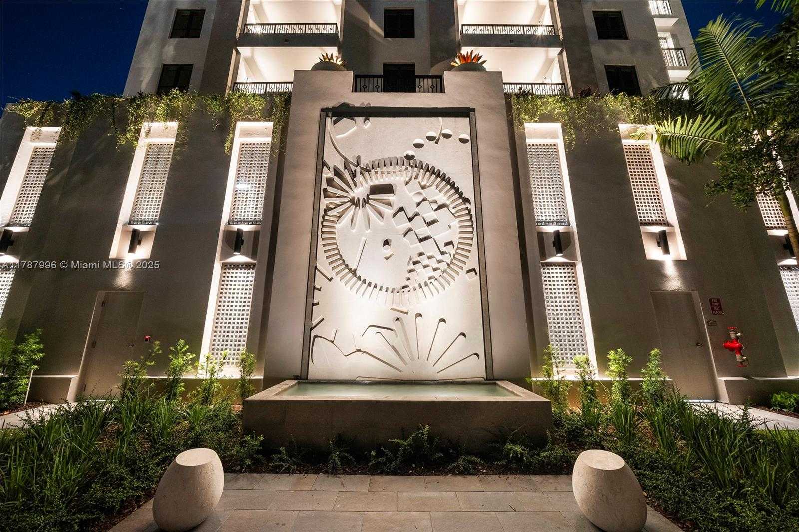 Small Image of 701 VALENCIA AVE #405, Coral Gables Number 21