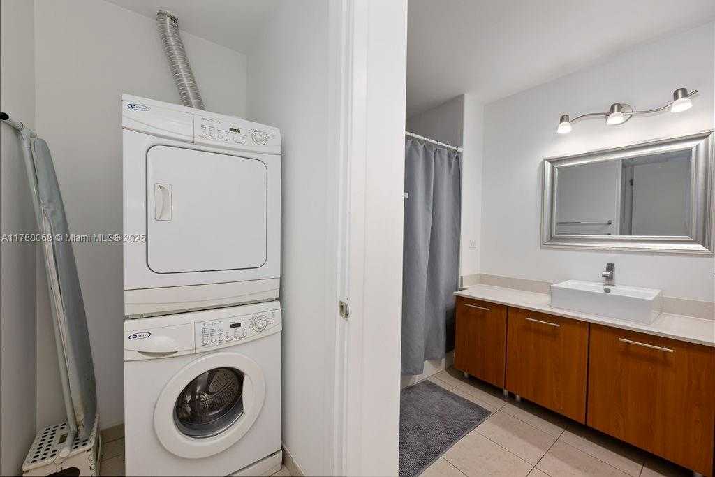 Small Image of 3301 NORTH EAST 1ST AVE #H2115, Miami Number 13