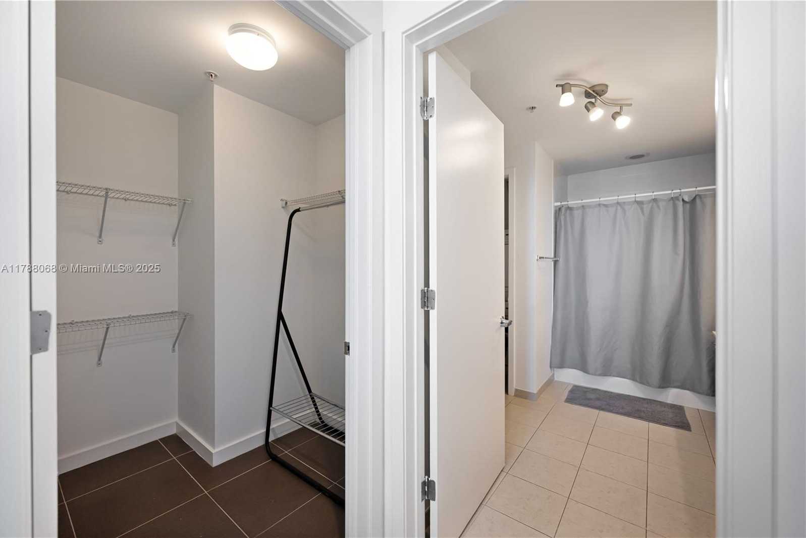 Small Image of 3301 NORTH EAST 1ST AVE #H2115, Miami Number 35