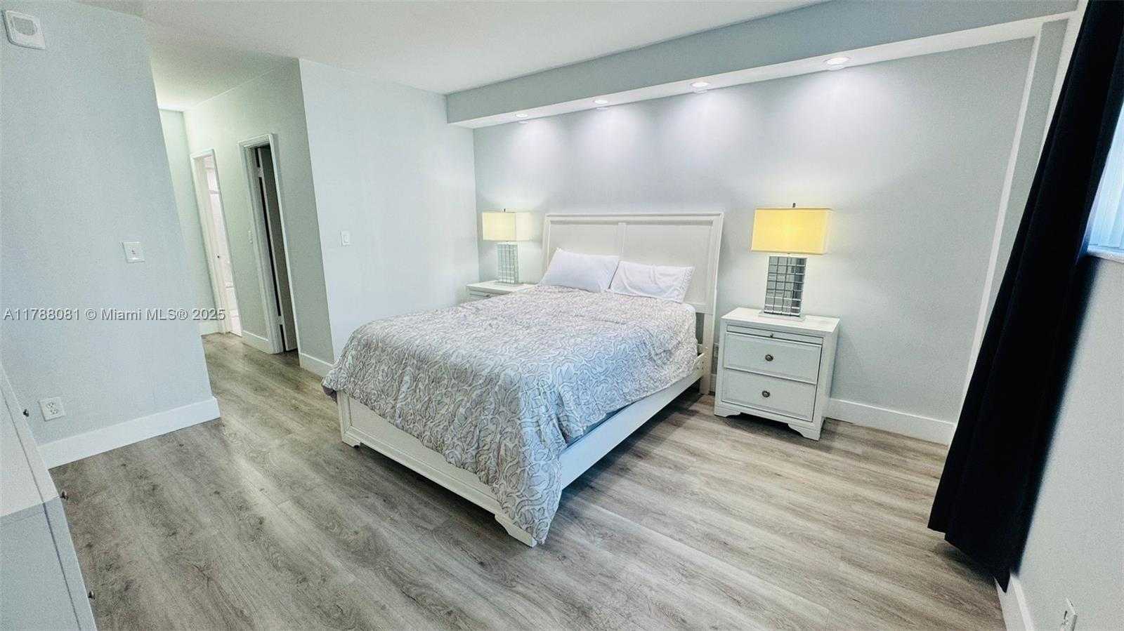 Small Image of 19390 COLLINS AVE #518, Sunny Isles Beach Number 38
