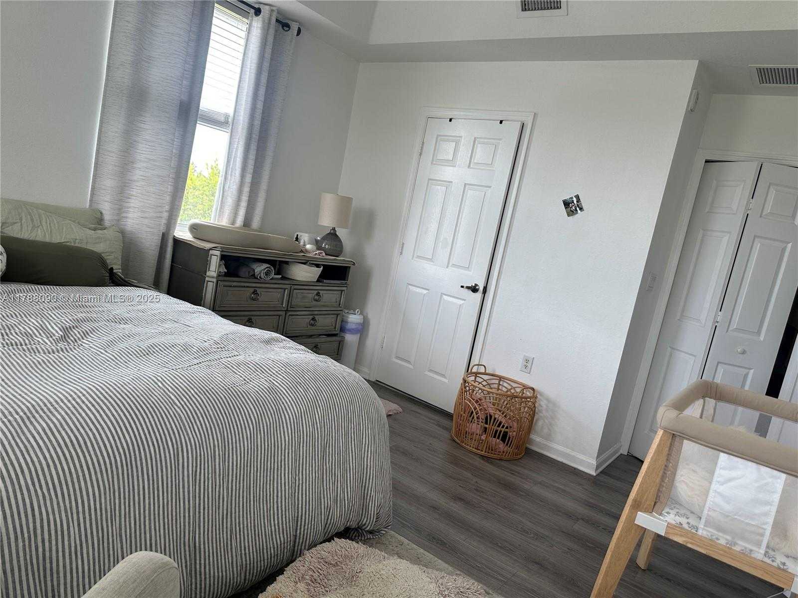 Small Image of 11002 NORTH WEST 83RD ST #201, Doral Number 19