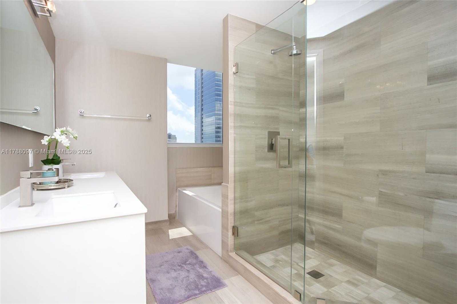 Small Image of 1300 BRICKELL BAY DR #3102, Miami Number 13