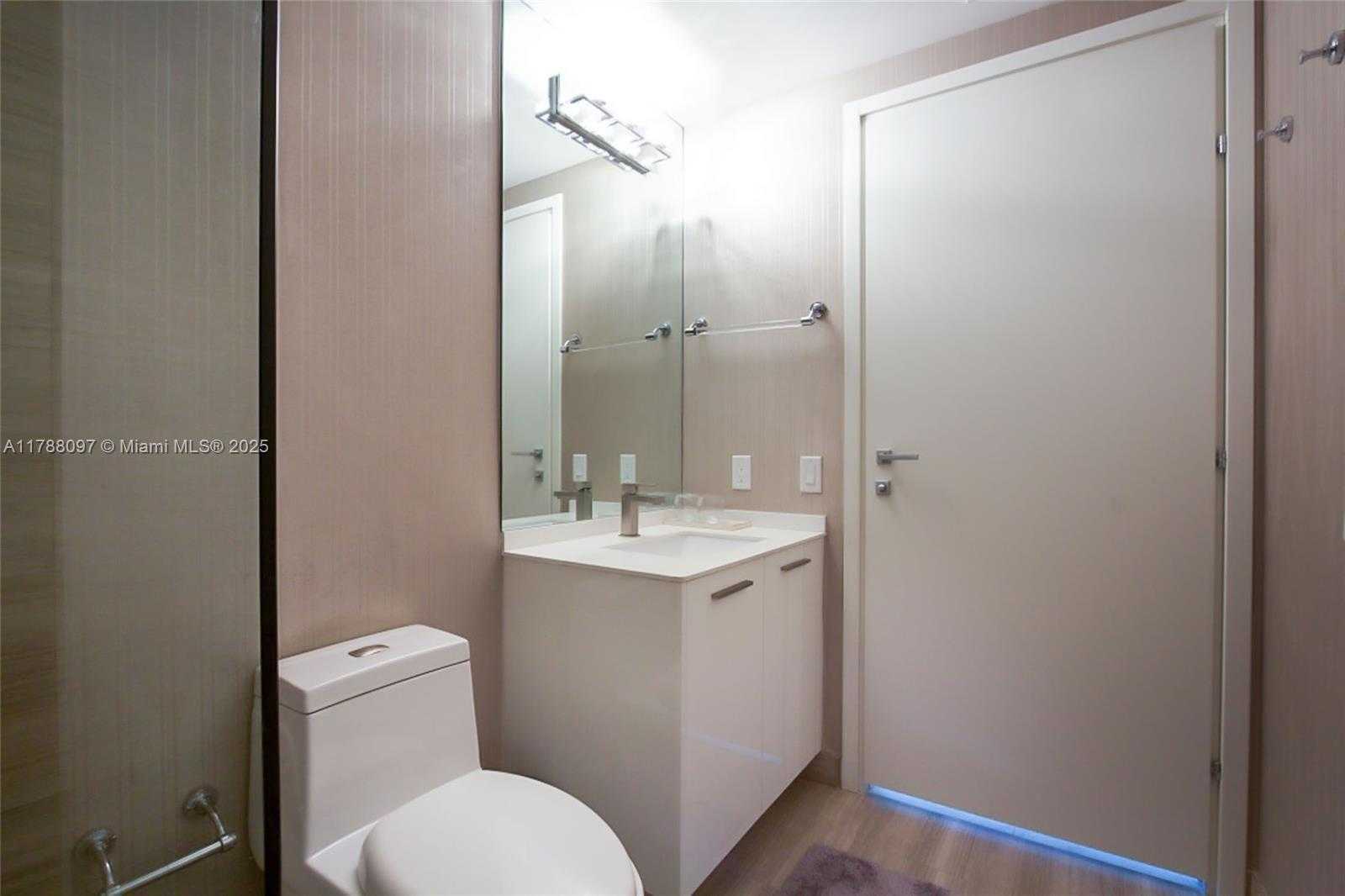 Small Image of 1300 BRICKELL BAY DR #3102, Miami Number 20