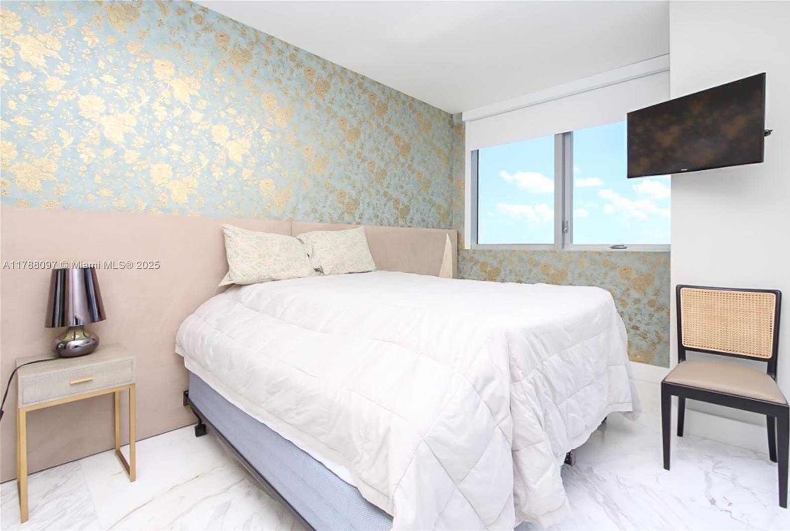 Small Image of 1300 BRICKELL BAY DR #3102, Miami Number 21
