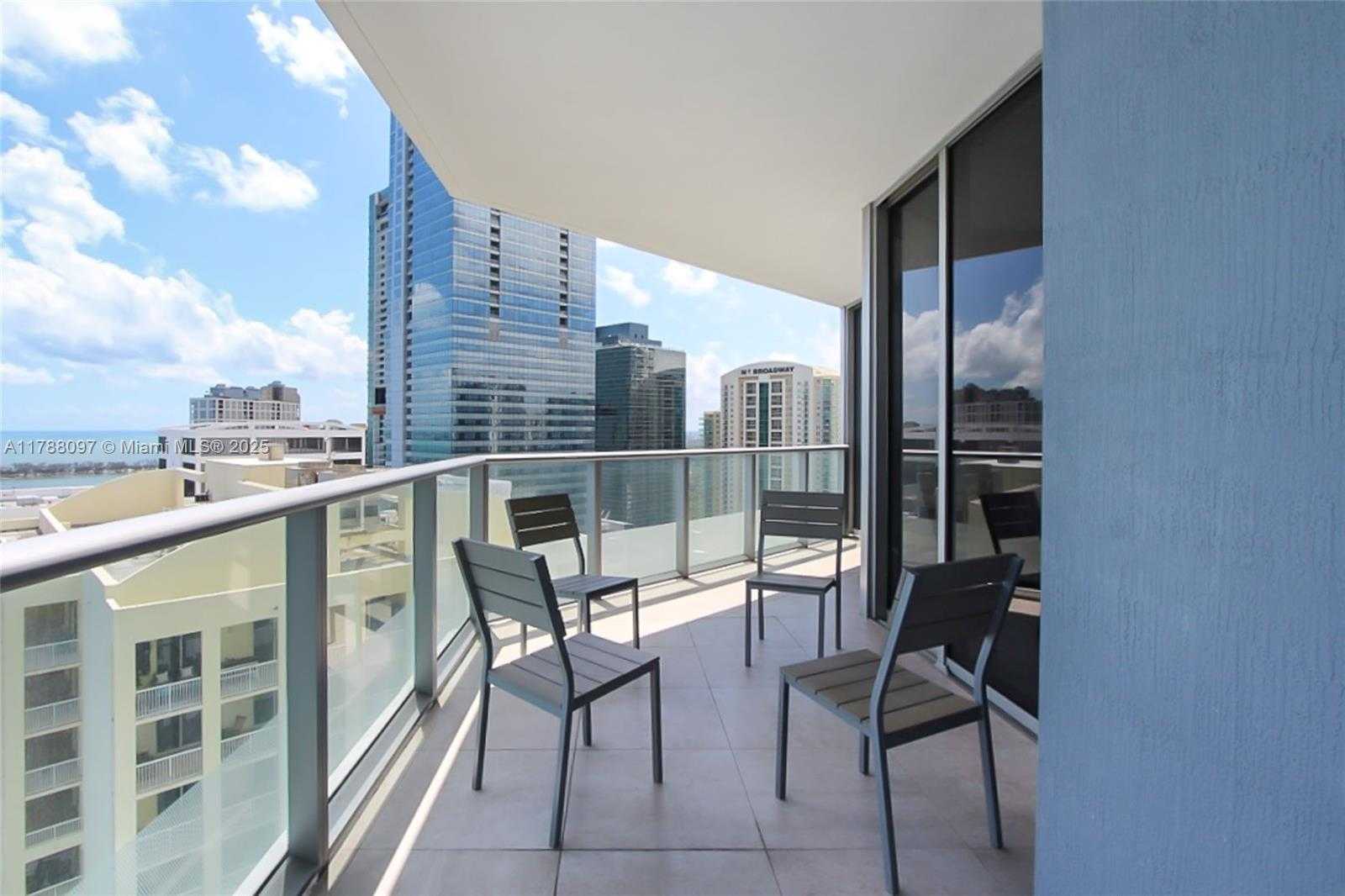 Small Image of 1300 BRICKELL BAY DR #3102, Miami Number 23