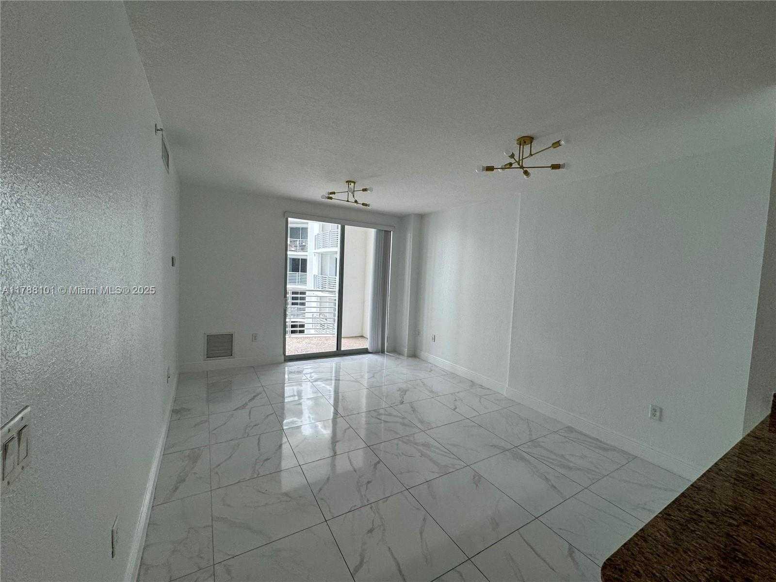 Small Image of 1830 RADIUS DR #916, Hollywood Number 4