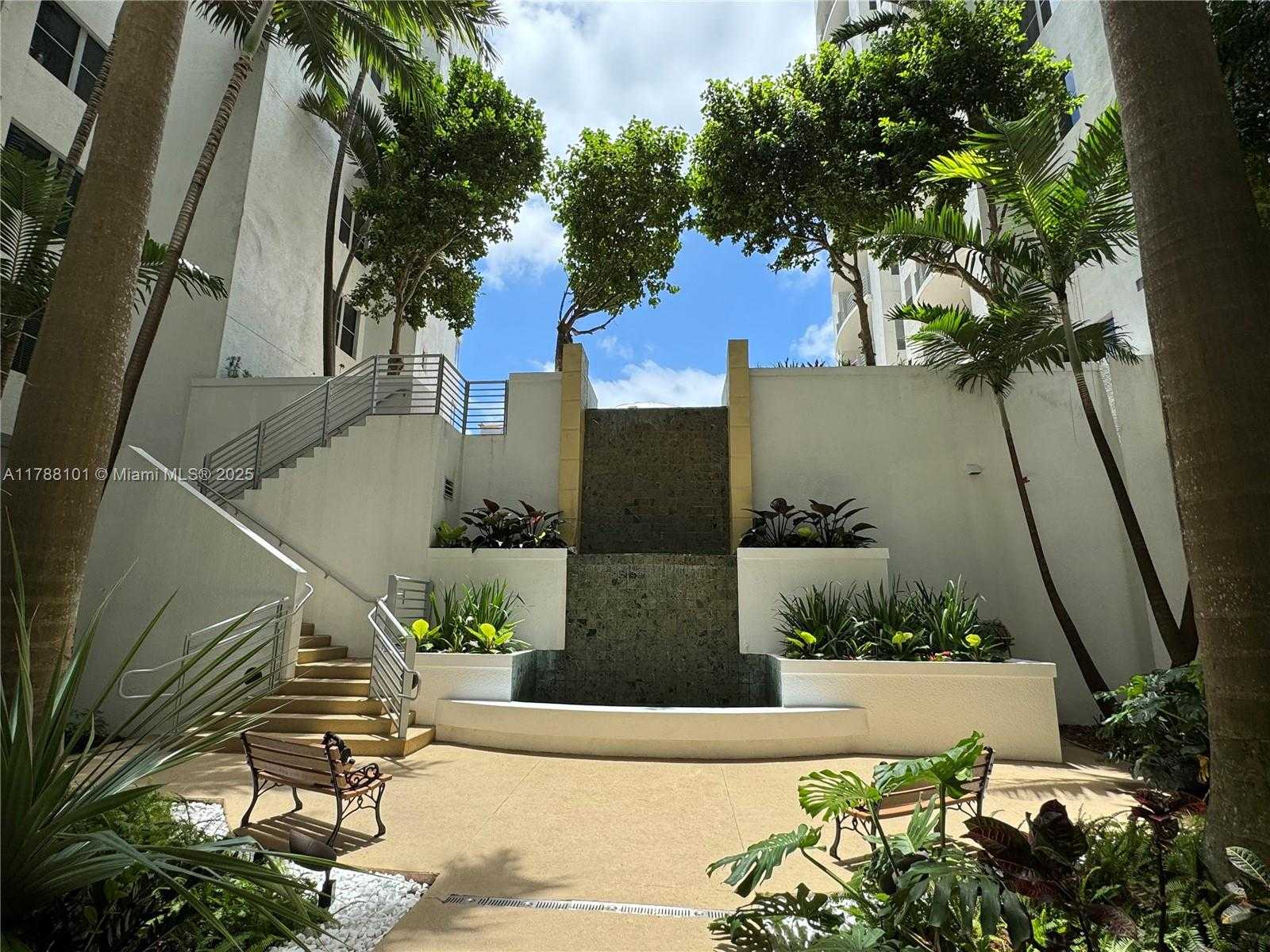 Small Image of 1830 RADIUS DR #916, Hollywood Number 7