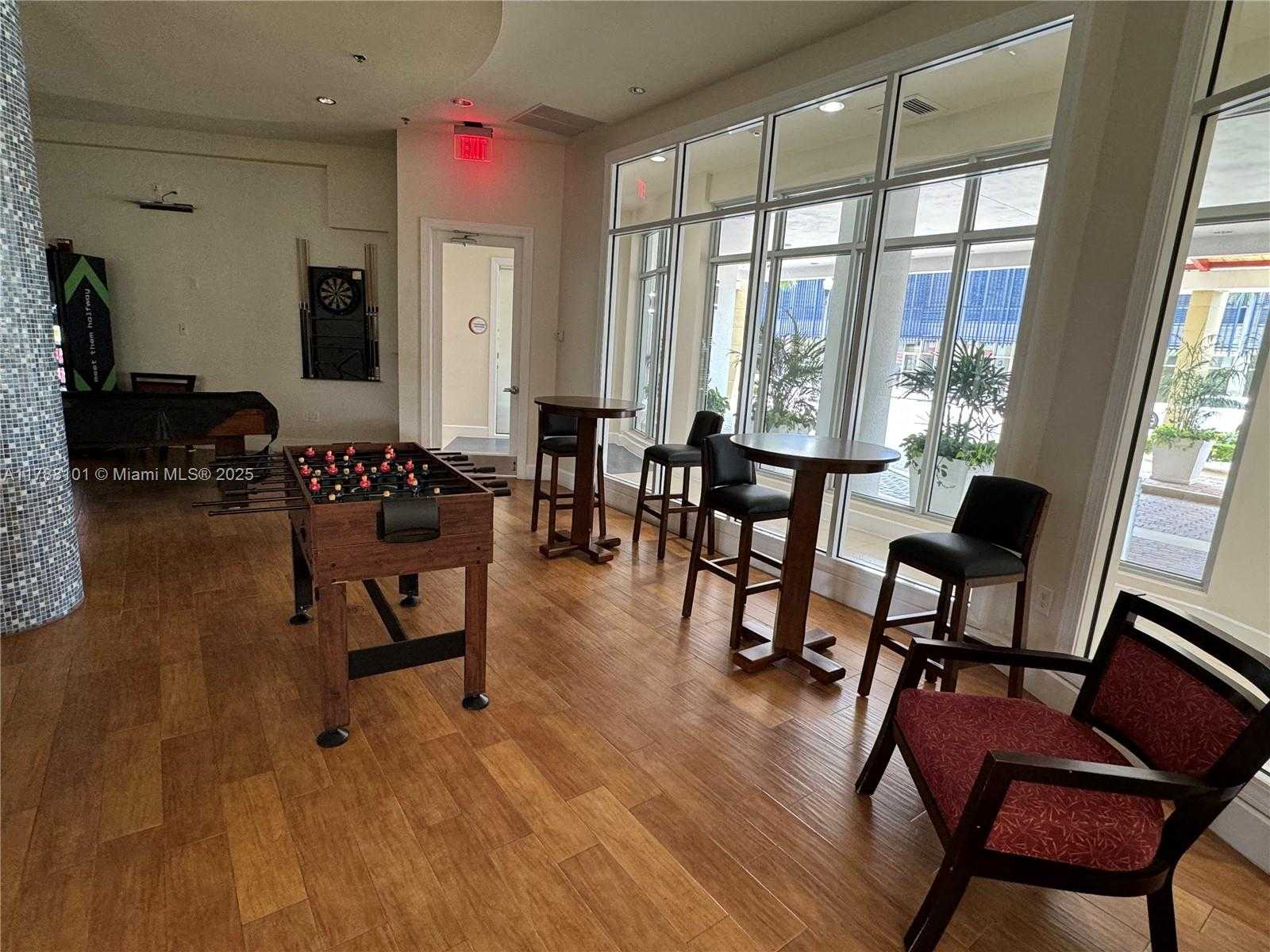 Small Image of 1830 RADIUS DR #916, Hollywood Number 8
