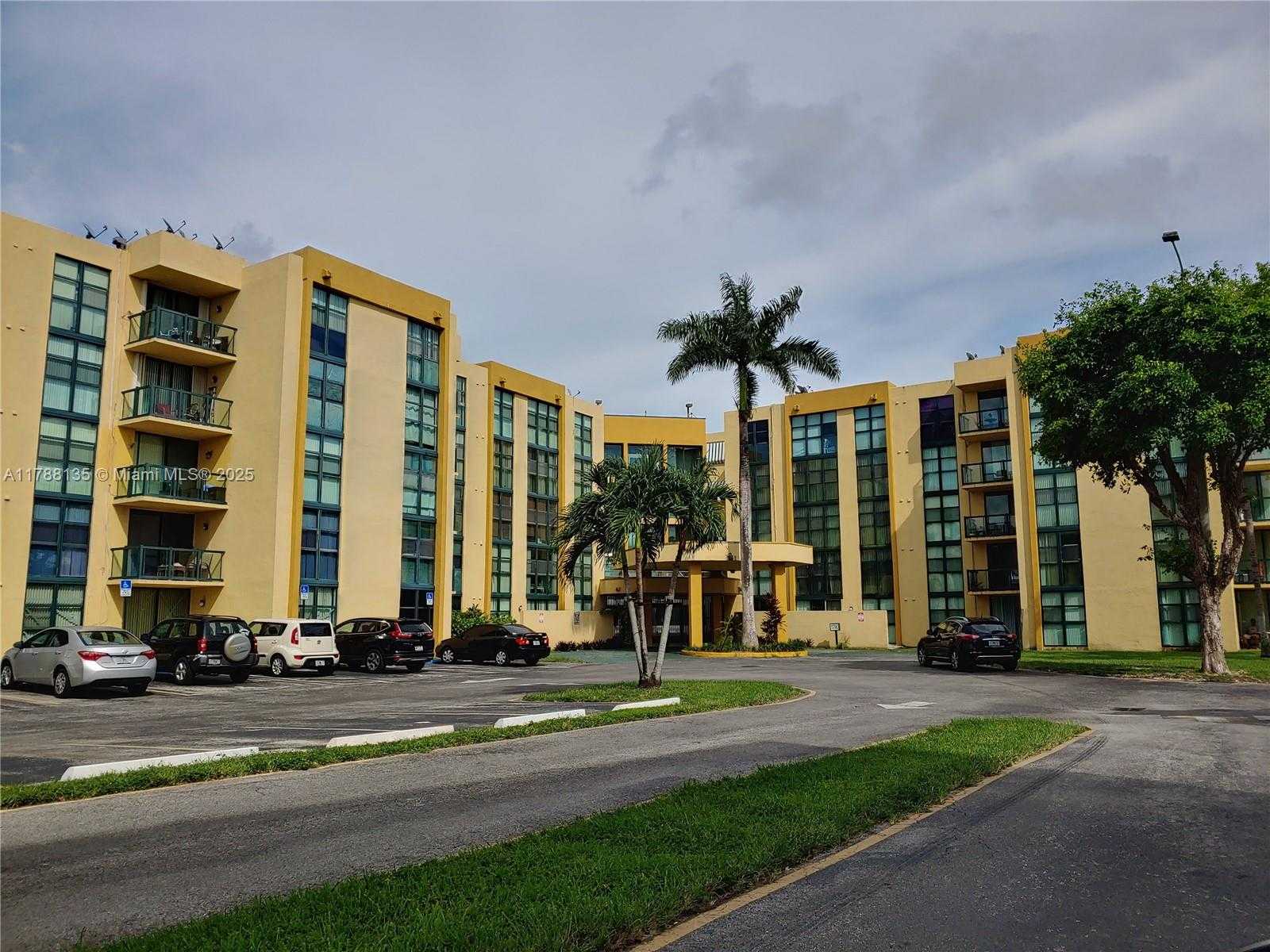 Small Image of 11790 SOUTH WEST 18TH ST #109-3, Miami Number 22