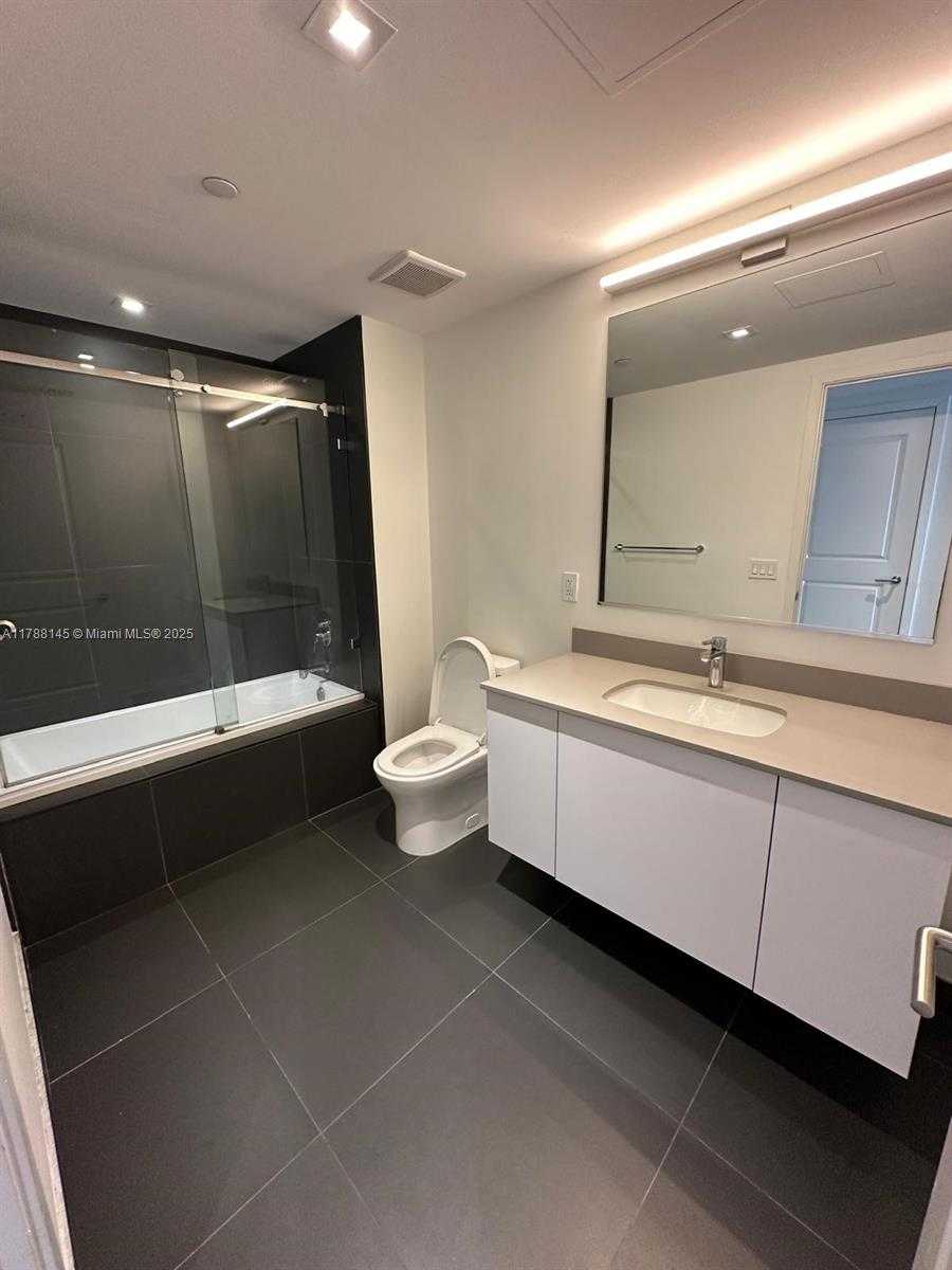 Small Image of 1600 NORTH EAST 1ST AVE #2403, Miami Number 12
