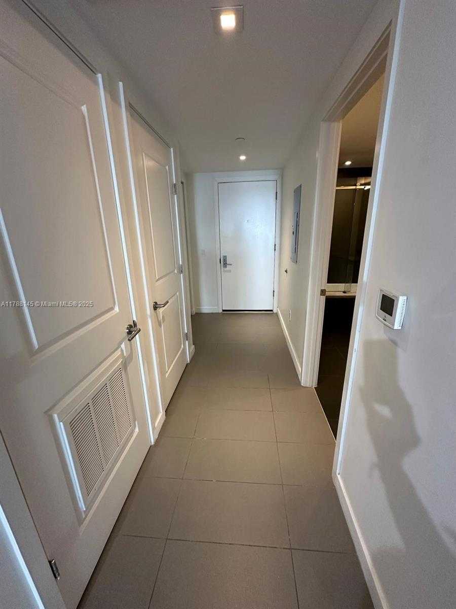 Small Image of 1600 NORTH EAST 1ST AVE #2403, Miami Number 13