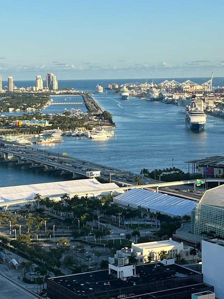 Small Image of 1600 NORTH EAST 1ST AVE #2403, Miami Number 4