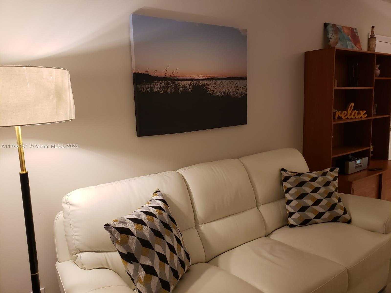 Small Image of 1520 MCKINLEY ST #118E, Hollywood Number 7