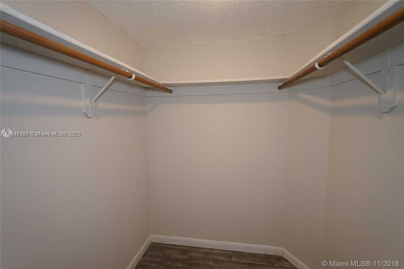 Small Image of 5201 ORDUNA DR #12, Coral Gables Number 15