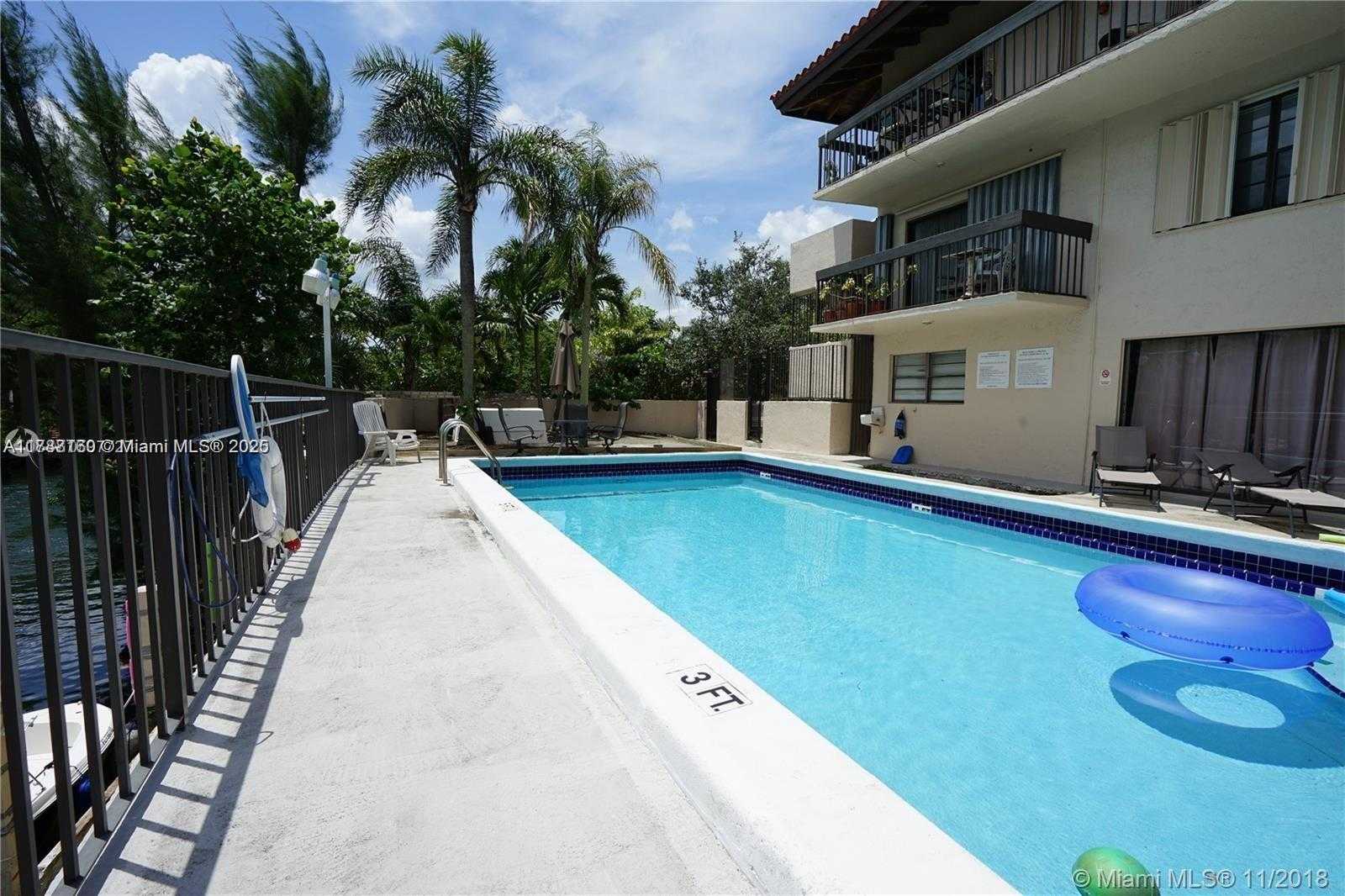 Small Image of 5201 ORDUNA DR #12, Coral Gables Number 28