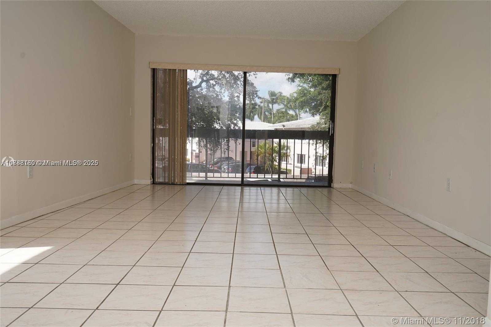 Small Image of 5201 ORDUNA DR #12, Coral Gables Number 3