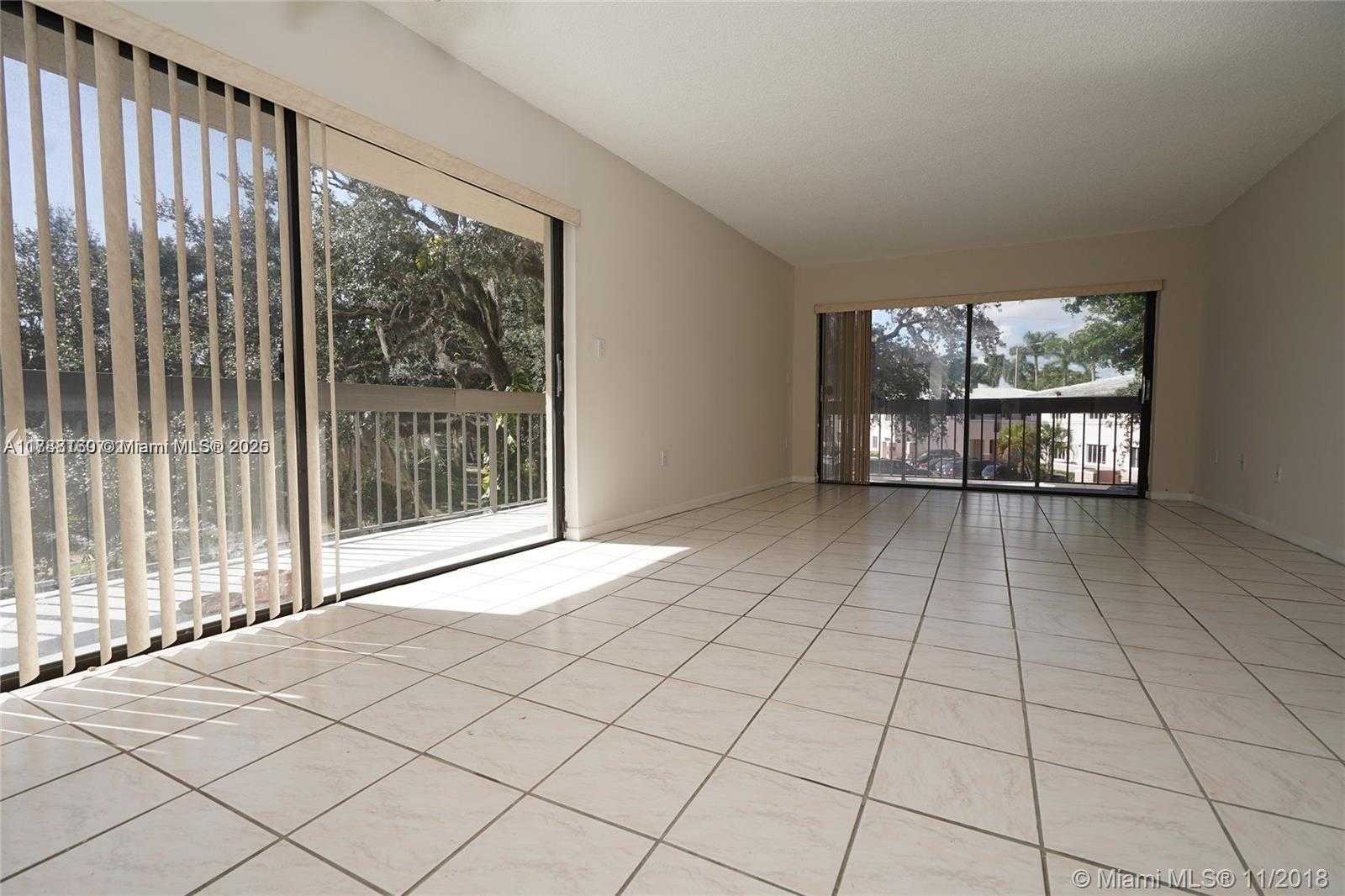 Small Image of 5201 ORDUNA DR #12, Coral Gables Number 5