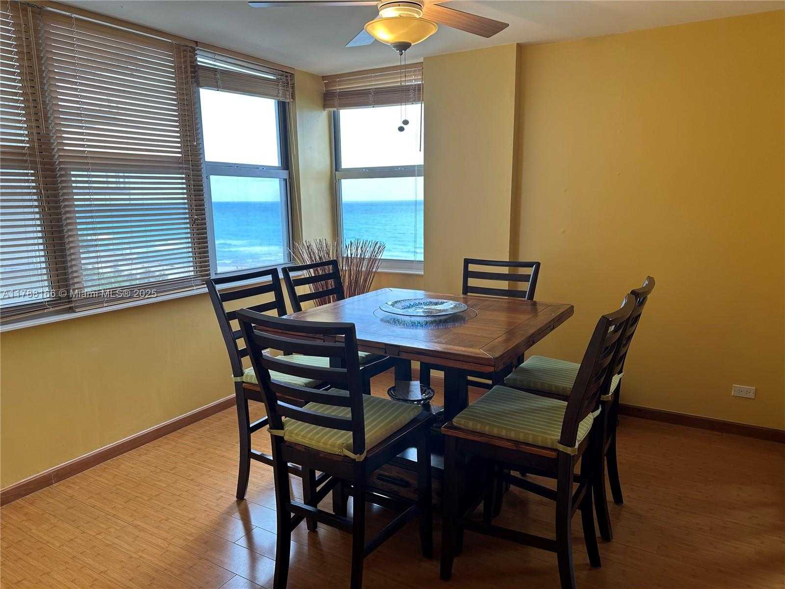 Small Image of 6039 COLLINS AVE #801, Miami Beach Number 2